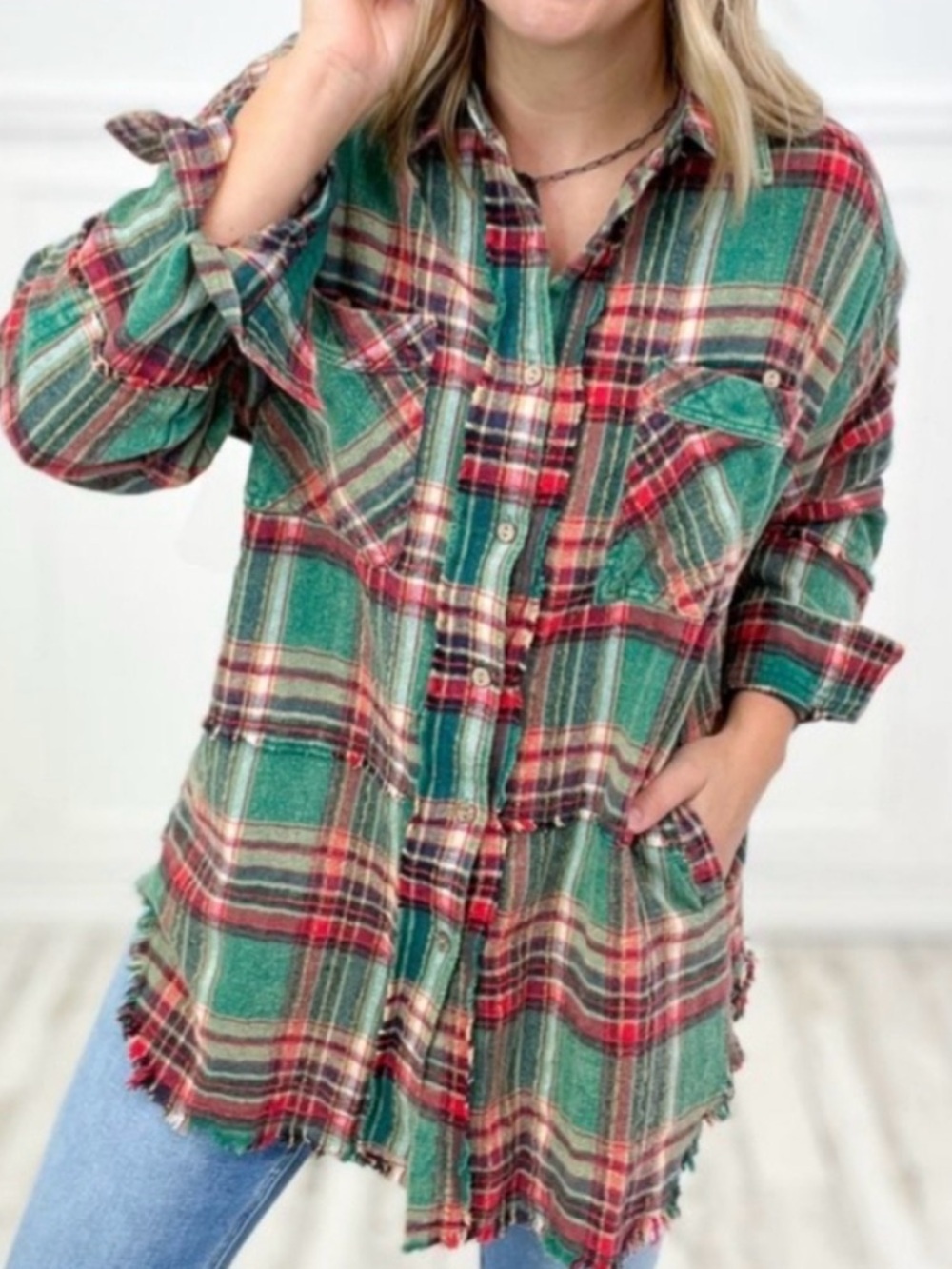 Oli & Hali Oversized Plaid Flannel Shacket Button Up Green Red Oversized Shirt - Picture 10 of 10